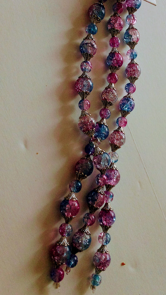 Pretty crackle purple and pink beads